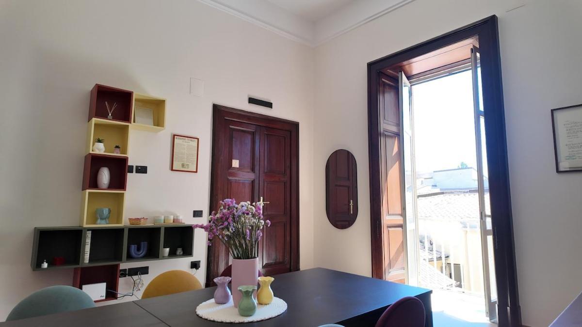 Casa Manu Nuovo Appartamento In Centro Storico เบเนเวนโต ภายนอก รูปภาพ