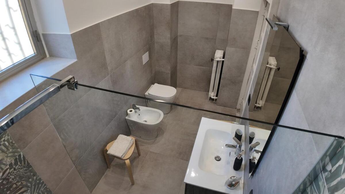 Casa Manu Nuovo Appartamento In Centro Storico เบเนเวนโต ภายนอก รูปภาพ