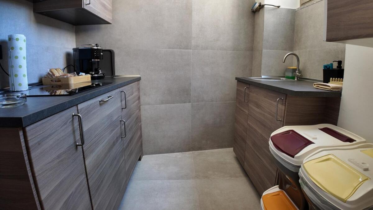 Casa Manu Nuovo Appartamento In Centro Storico เบเนเวนโต ภายนอก รูปภาพ