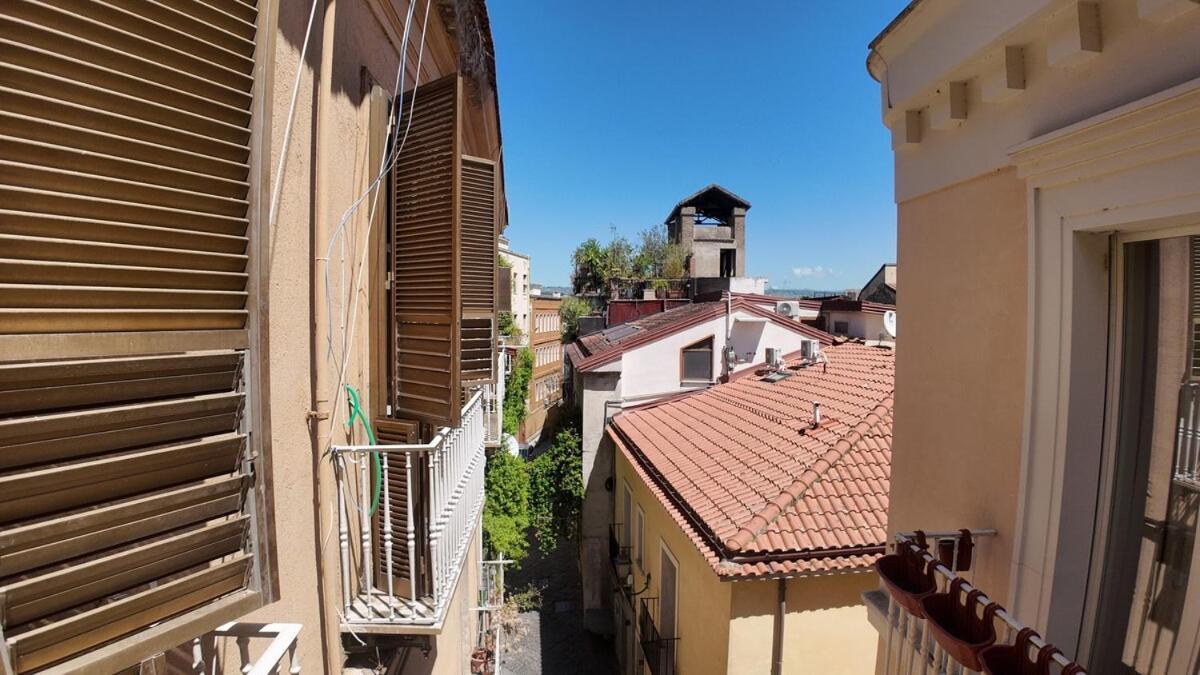 Casa Manu Nuovo Appartamento In Centro Storico เบเนเวนโต ภายนอก รูปภาพ