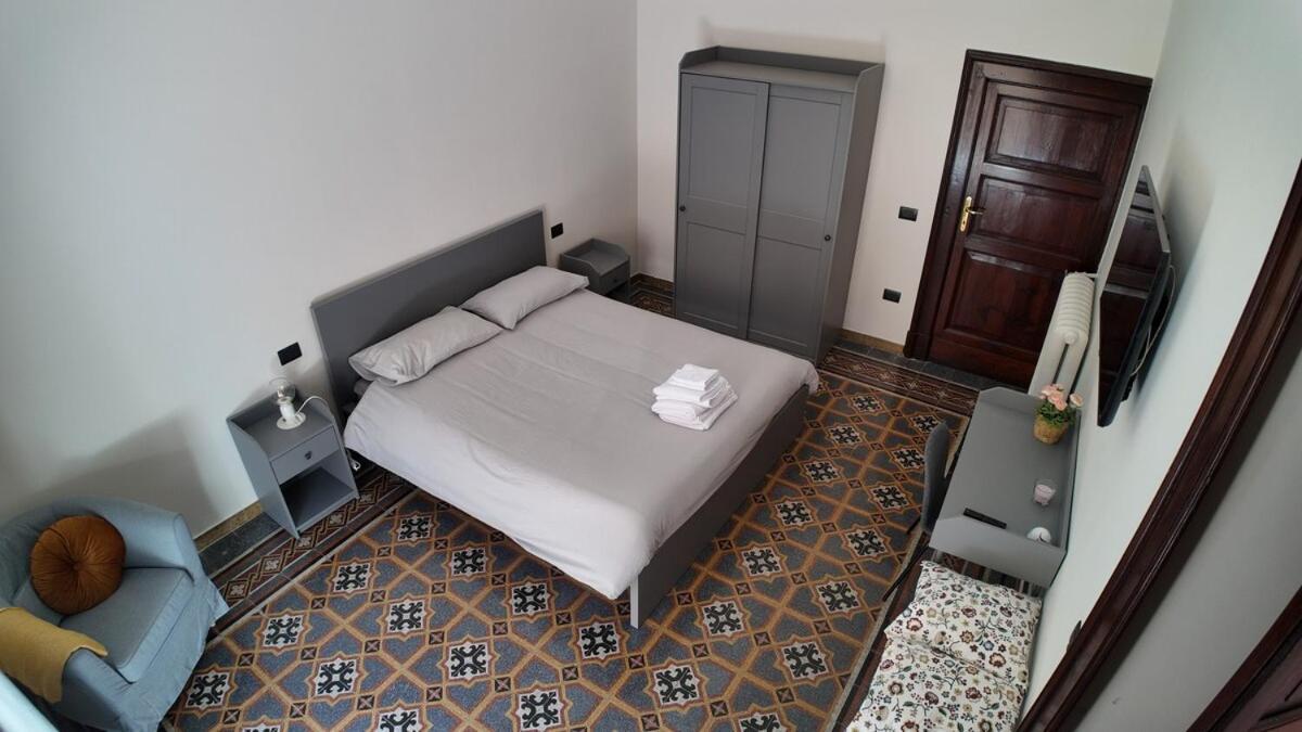 Casa Manu Nuovo Appartamento In Centro Storico เบเนเวนโต ภายนอก รูปภาพ
